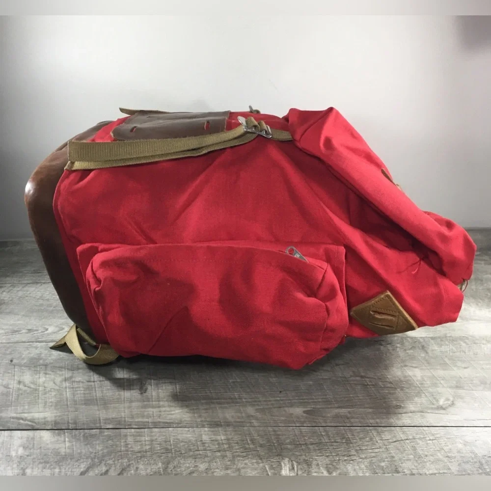 JanSport Red Canvas Leather Bottom Backpack Hiking Ruck Bag Day Pack Made in USA